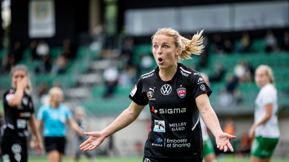 Rosengårds Mimmi Larsson, bilden, kallas in till fotbollslandslaget efter återbud från Nathalie Björn. Arkivbild.