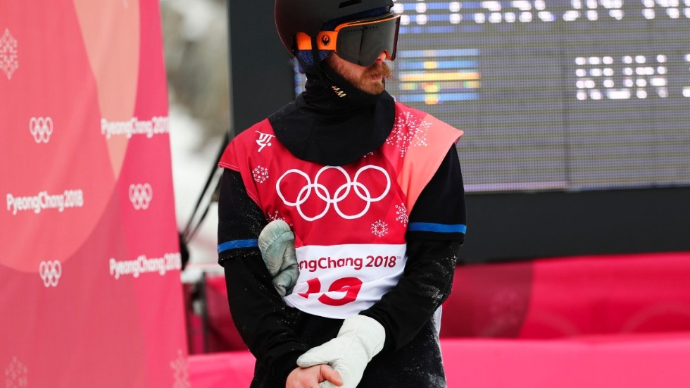 Handledsskadan som satte stopp för Niklas Mattssons medaljchans i big air i Pyeongchang 2018. Arkivbild.