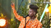 Sabina Ddumba släpper singel på eget bolag