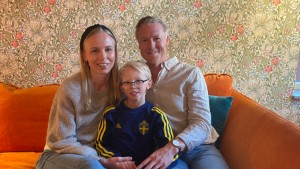 ME-drabbad familj hittade lugnet i Mariefred – Cecilia Blomqvist, 33, är friskare: "Känns som en seger"