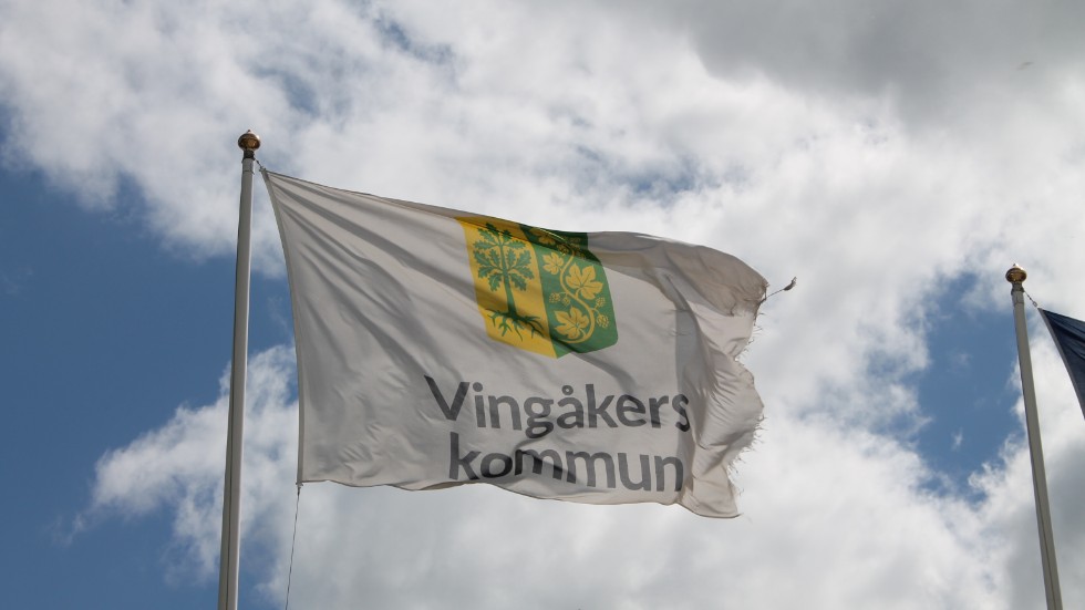 Björn Blid (S) svarar Robert Skoglund (S) om sammanslagningen av två förvaltningar i Vingåkers kommun.