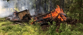 Larm om brand i lada efter i Malå – troligen blixten som slagit ner