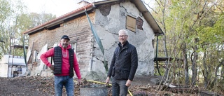Mattias och Tony räddar ett ödehus från förfall: "Man är lite nykär i huset"