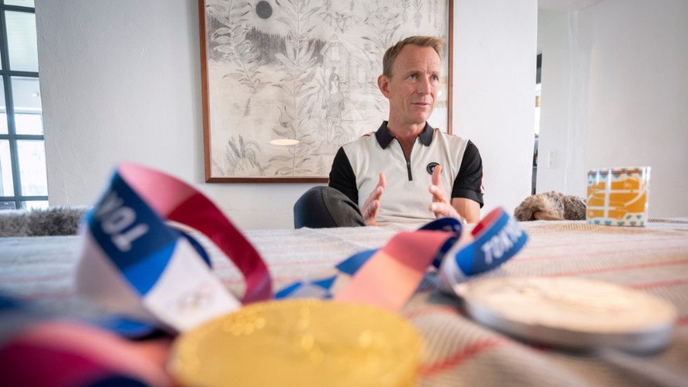 Guld i laghoppningen och silver i den individuella tävlingen. Peder Fredricson fick med sig två OS-medaljer hem till Grevlundagården på Österlen.