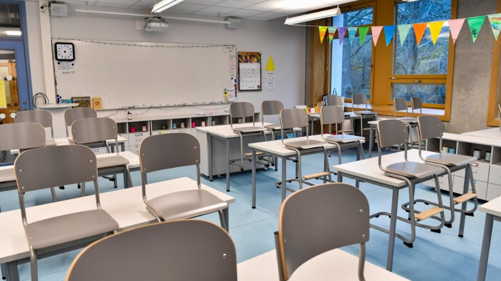 En lärarvikarie döms i hovrätten för misshandel som skedde i klassrummet. Arkivbild.