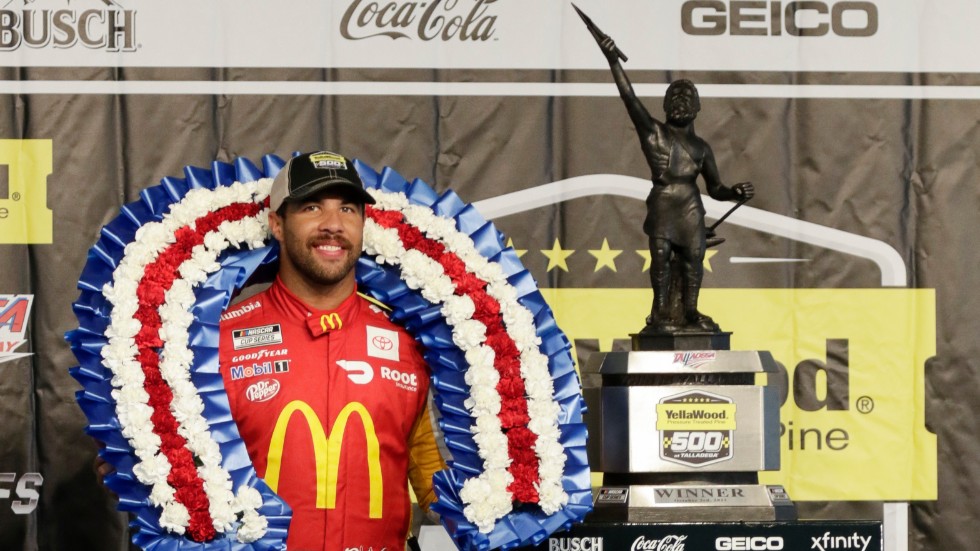 Bubba Wallace stands vann sitt första Nascar-lopp.