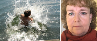 Kommunen varnar för riskfylld vattenlek på badflotte: "Prata badvett"