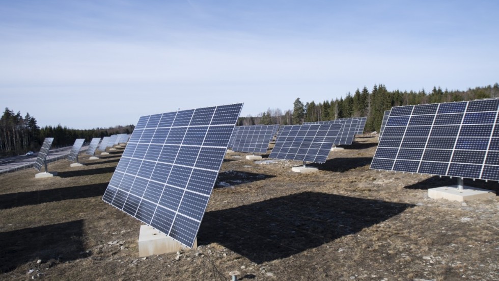 Sverige måste satsa mer på solenergi, skriver Anna Kinberg Batra med flera från Svensk Solenergi.