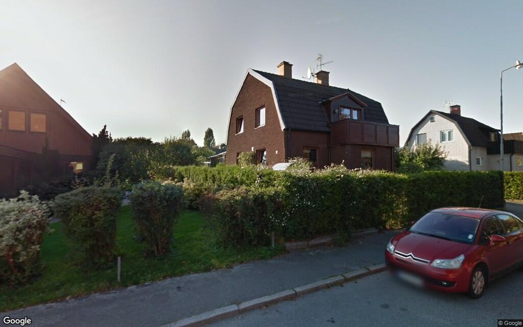 140-kvadratmeter-stort-hus-i-norrk-ping-s-lt-f-r-4-700-000-kronor