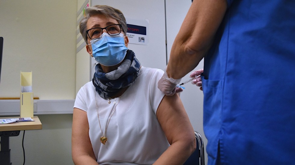 Katarina Gustafsson fick sitt vaccin i mitten av mars på vårdcentralen i Kisa.