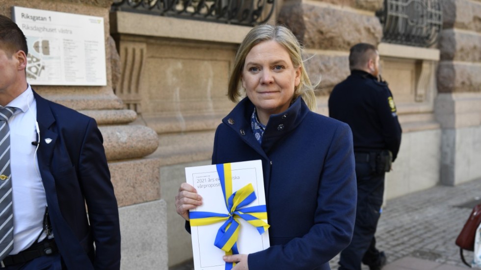 Finansminister Magdalena Andersson (S) med vårbudgeten lades fram i riksdagen i torsdags.
