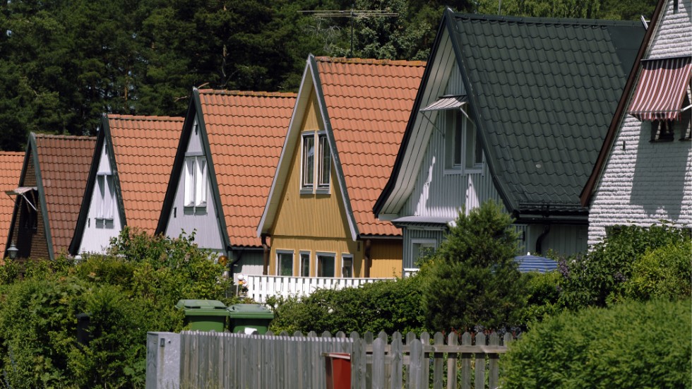  I en kommun som Nyköping skulle fastighetsskatten kunna leda till ökade skatter på nästan 2 500 kronor varje månad för den som bor i bostadsrätt, radhus eller hus. Vi säger nej till återinförd fastighetsskatt, skriver Anna af Sillén (M) och Claes Hagerström (M).
