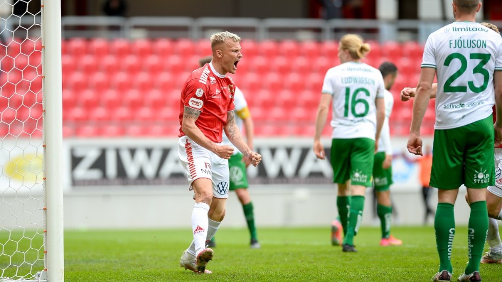 Kalmar FF:s Rasmus Sjöstedt jublar efter sitt 2–1-mål som gav segern mot Hammarby