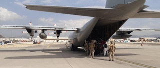 Svenskt flygplan hämtade människor i Kabul