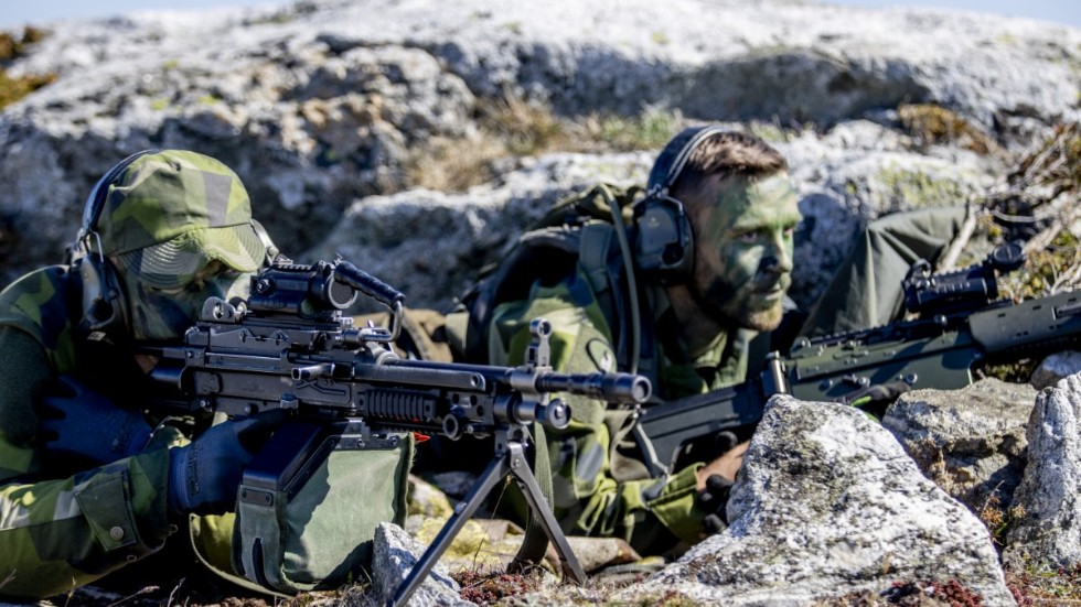 När spänningarna ökar från öst är Finland en naturlig partner för Sverige, skriver Niklas Karlsson (S), ordförande i försvarsberedningen.