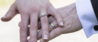Bröllopsboom i Hultsfred efter pandemin • Så många par har gift sig i år