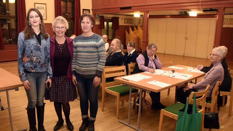 Mikaela Brodd, Ann-Britt Frost och Jeanette Ekberg på Föreningen Nordens årsmöte i Vimmerby. Foto: Magnus Strömsten