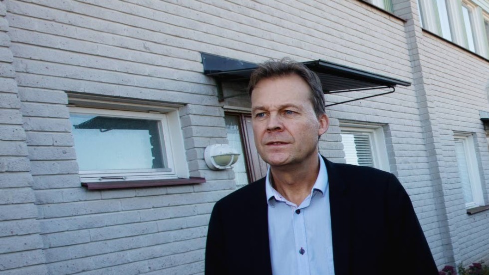 "Det har blivit fel. Givetvis skulle vi haft en dialog med hyresgästen om det här", säger Ulf Gustafsson, förvaltningschef på Stångåstaden.