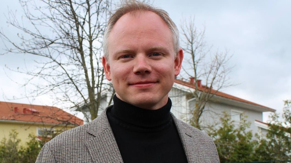 Flörseningen av Nya Kungsbergsskolan innebär att färre eöever kan få sina förstahandsval, säger Erik Östman (M), ordförande i Barn. Och ungdomsnämnden.