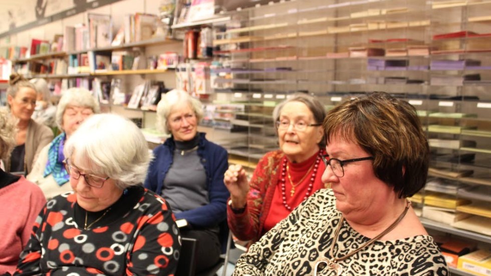 Margareta Roupe, Birgitta Olivecrona och Britt-Marie Karlsson läste boken med nöje.