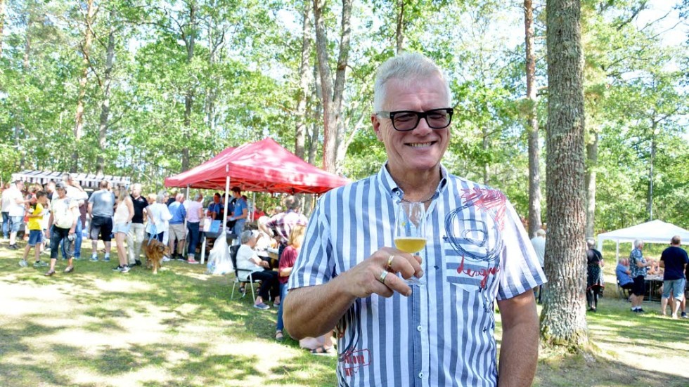 Mässgeneralen Tomas Palmgren är glad att så många kommit till Solstadström för att besöka öl- och matmässan.