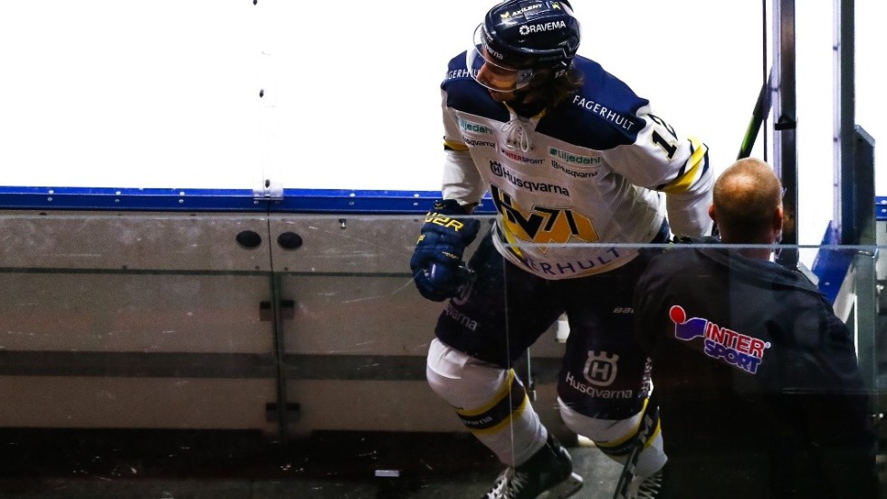 180920 HV71:s Andreas Thuresson i utvisningsbset under ishockeymatchen i SHL mellan Linkping och HV71 den 20 september 2018 i Linkping.
Foto: PETER HOLGERSSON / BILDBYRN / Cop 102