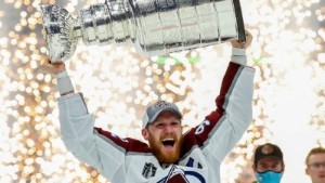Kapten Landeskog blev NHL-mästare med Colorado