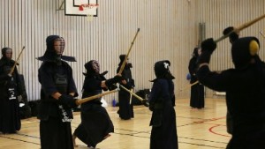 Meditativ strid med bambusvärd: Kendo förenar kamp och koncentration