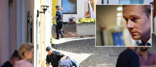 ”Det värsta är att det är ett så grovt våld mitt i Visby” • Jesper Skalberg Karlsson (M) är tagen efter mordet på Donners plats