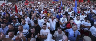 Tusentals kräver att Albaniens regering avgår