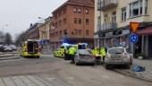 Bilkrock i centrala Eskilstuna – en till sjukhus