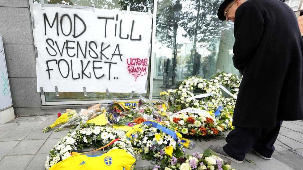 Två svenska män föll offer för terrordådet i Bryssel i måndags kväll. Bild från minnesplatsen.