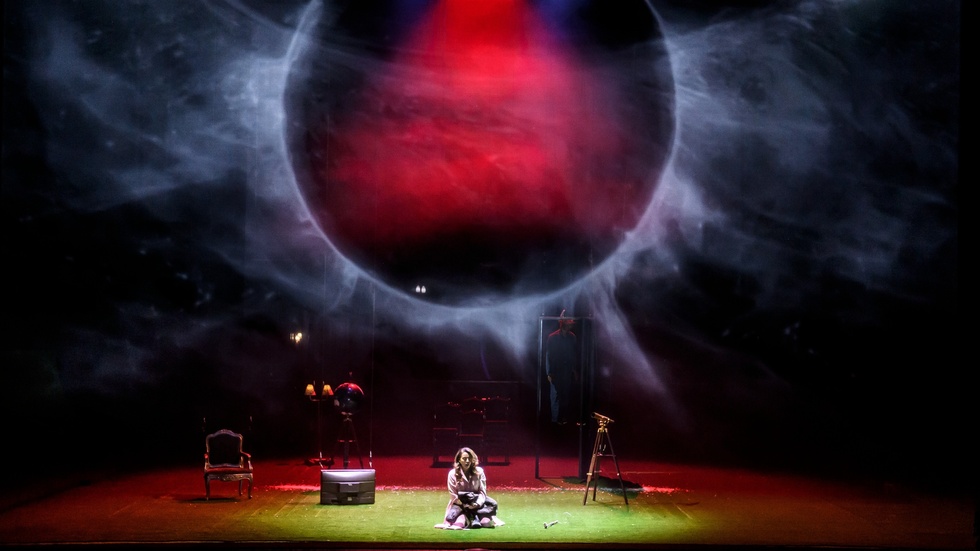 Rihab Chaieb i "Melancholia" som haft urpremiär på Kungliga Operan i Stockholm under hösten.