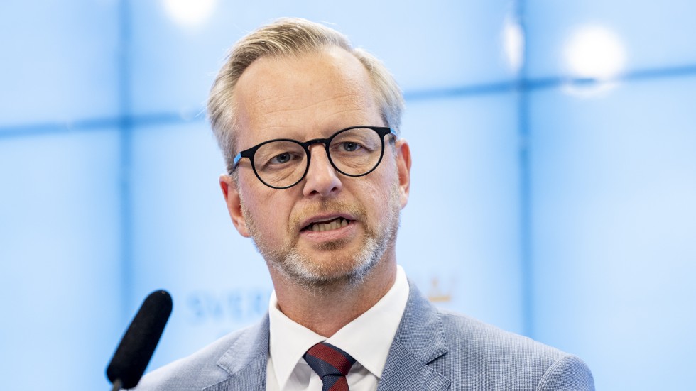 Mikael Damberg (S) är nöjd med regeringens förslag.