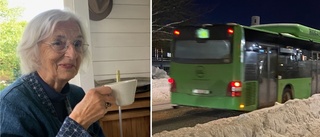 Eva, 82, väntade i kylan – bussen kom aldrig