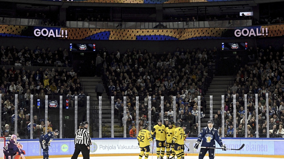 Sverige fick jubla i Nokia Arena där hemmanationen och arvfienden Finland besegrades med 4–2.