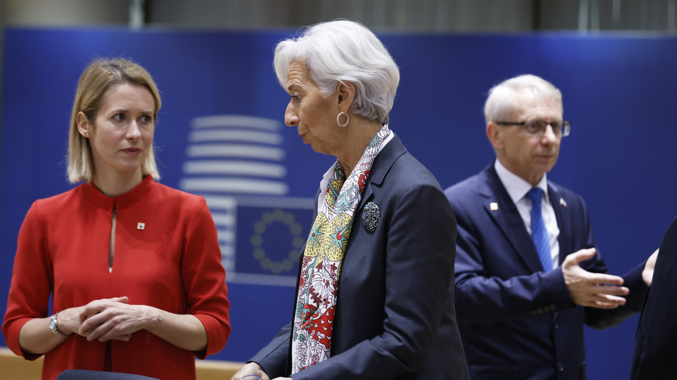 Estlands premiärminister Kaja Kallas, Europeiska centralbankens chef Christine Lagarde och Bulgariens premiärminister Nikolaj Denkov vid EU-toppmötet i Bryssel på fredagen.