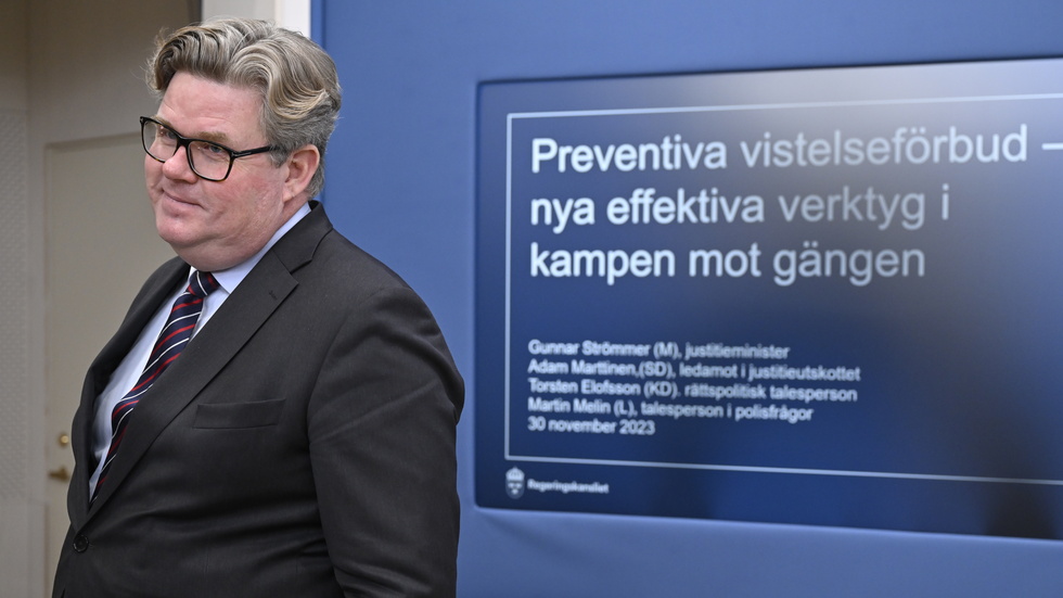 Justitieminister Gunnar Strömmer (M) under en pressträff på torsdagen där nya effektiva verktyg i kampen mot de kriminella gängen presenterades.