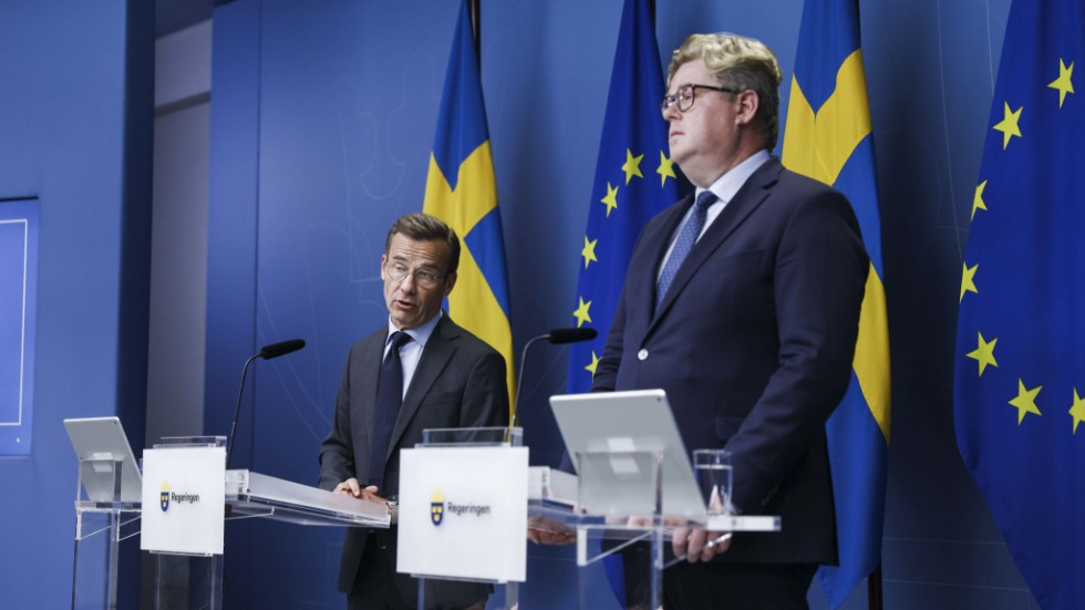 Statsminister Ulf Kristersson (M) och justitieminister Gunnar Strömmer (M) under en pressträff på tisdagen.