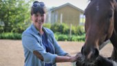 Josefine lämnar allt – flyttar för att bli hästskötare