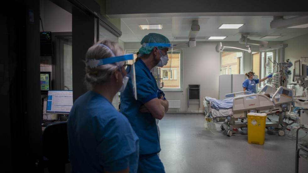 På onsdagen vårdades 77 smittade patienter på sjukhusen i Östergötland. 