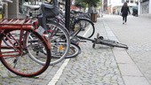 Rensar centrum på trafikfarliga cyklar