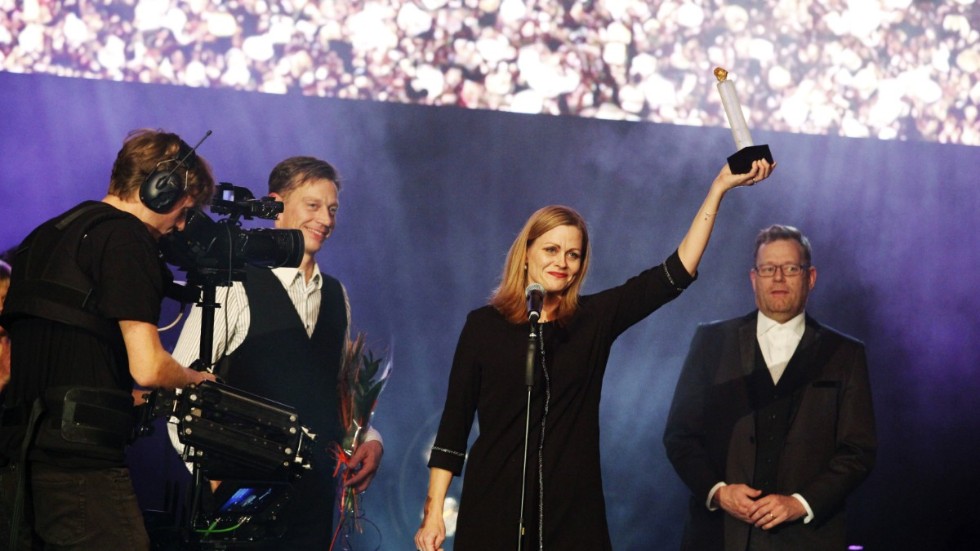 Yvonne Erlandsson på Heri AB fick ta emot priset för Årets guldkorn 2017 på Luleå business awards, tillsammans med sina bröder Rickard Erlandsson och Henrik Erlandsson.