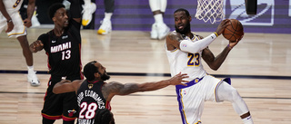 LeBron stannar i Lakers – kan spela med sonen