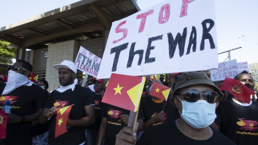 Tigreaner i Pretoria i Sydafrika protesterar mot kriget i Tigray.