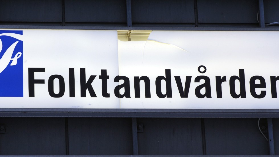 Passerkort och arbetskläder stals vid ett inbrott på en tandvårdsklinik i Luleå. Arkivbild.