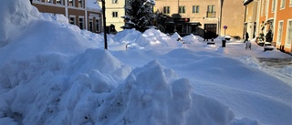 Ber medborgarna om tålamod med snön: "Lite extremt"