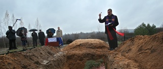 Stupade i Napoleon-slag begravs på nytt