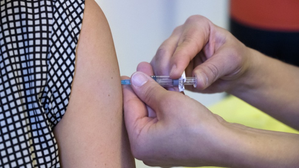 I år har intresset för att vaccineras med pneumovax varit större än vanligt. Därför är det brist på vaccin i hela världen skriver Mats Henningsson, chef Hälsoval Sörmland. 