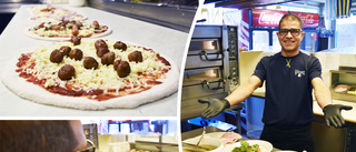 Skellefterestaurangens udda satsning – en pizzajulkalender: ”Vet aldrig vad som gömmer sig bakom luckan”